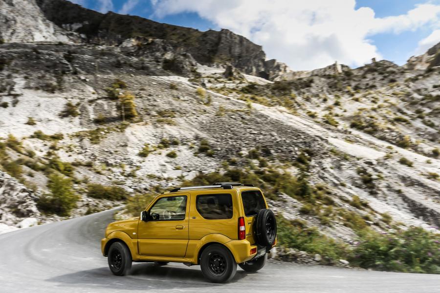  Suzuki Jimny Shinsei 2016 года  (фото 22 из 32)